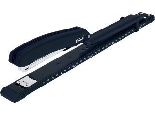 Zszywacz d�ugoramienny  do 30 kartek EAGLE 950L,  zszywki 2