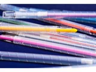 Kredki �wiecowe 12 kolor�w TOMA wykr�cane TO-571